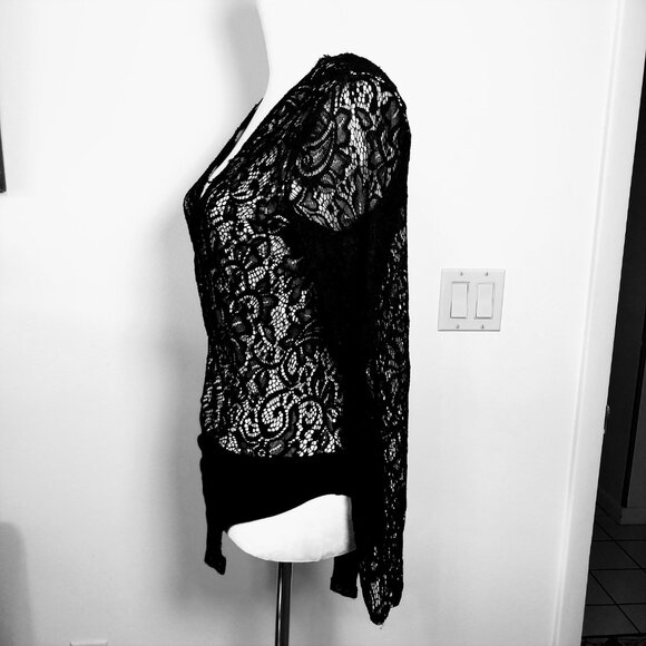 EXPRESS SIZE M LONG SLEEVE BLACK EMBROIDERED LACE BODYSUIT - Picture 4 of 11